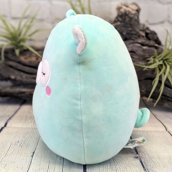 Miley the Llama 8" Squishmallow - Picture 2 of 10